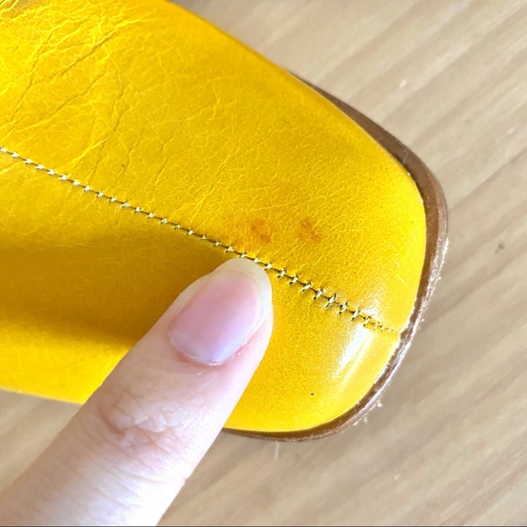 Paloma wool yellow leather galapago mules blogger loq byfar everlane - Picture 5 of 5